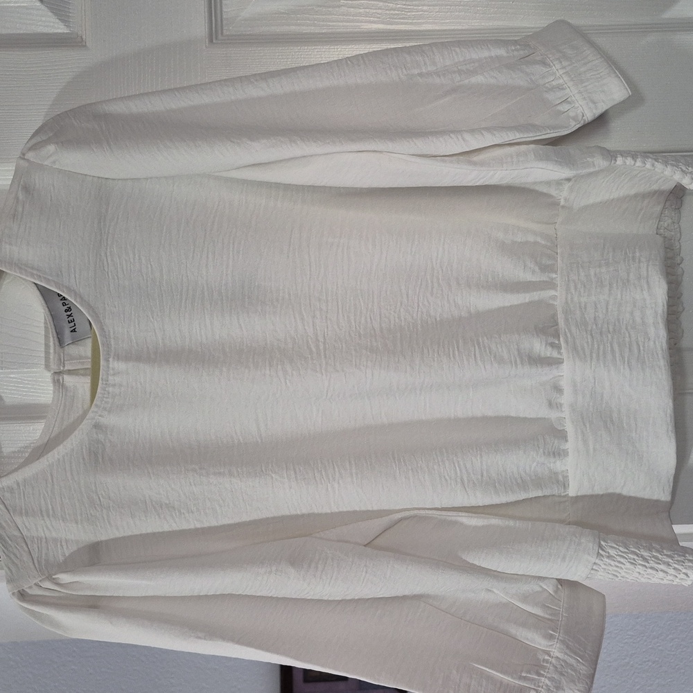 NWT ALEX & PARKER White Women's Top PL